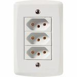 TOMADA-TRAMONTINA-LUX2-TRIPLA-2P-T-10A-C-PLA